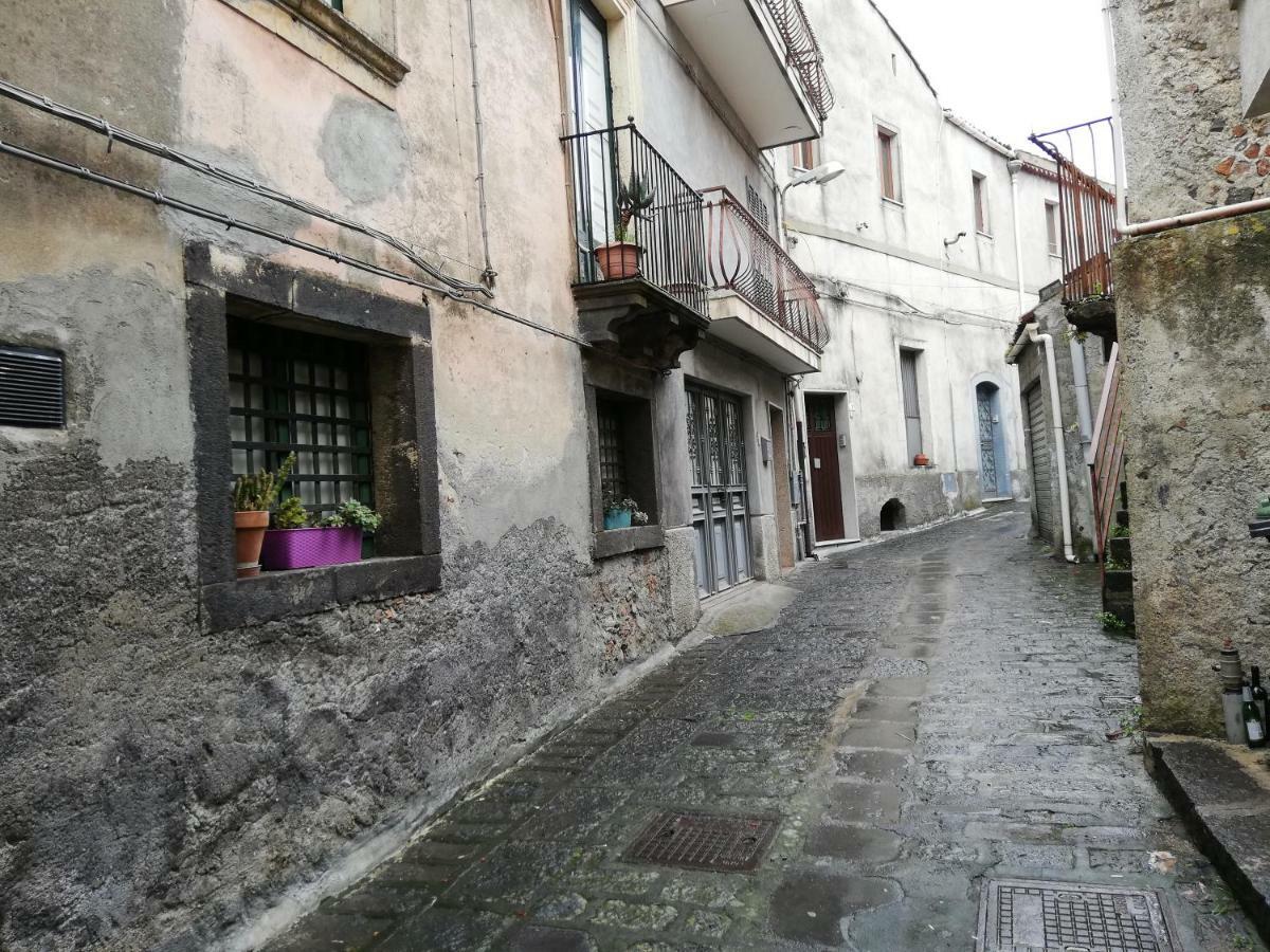 Casa Donna Franca Castiglione De Sicilia Exterior foto