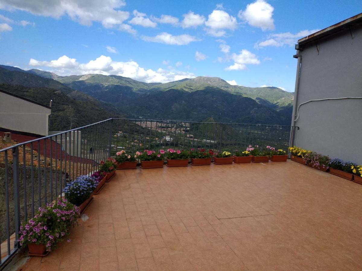 Casa Donna Franca Castiglione De Sicilia Exterior foto